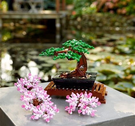 Flower Power: Alle LEGO Blumen und Bonsai Baum im Zusammenspiel