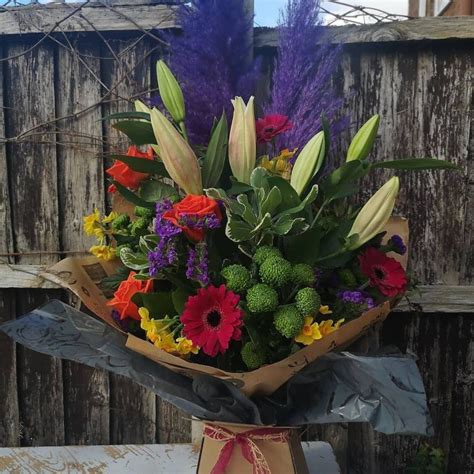 Flower delivery in Great Barr, Birmingham