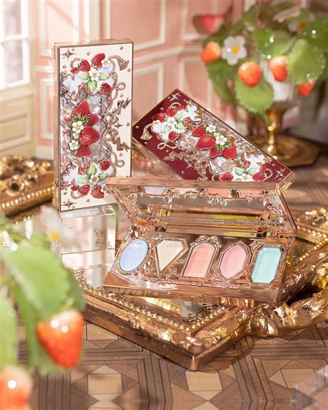 Flower knows cosmetics. Indulge in the romantic allure of Flower Knows, awakening your inner child through dream-inspired makeup and artistic crafting. Experience dreams on your vanity. Get 15% off your first order. 