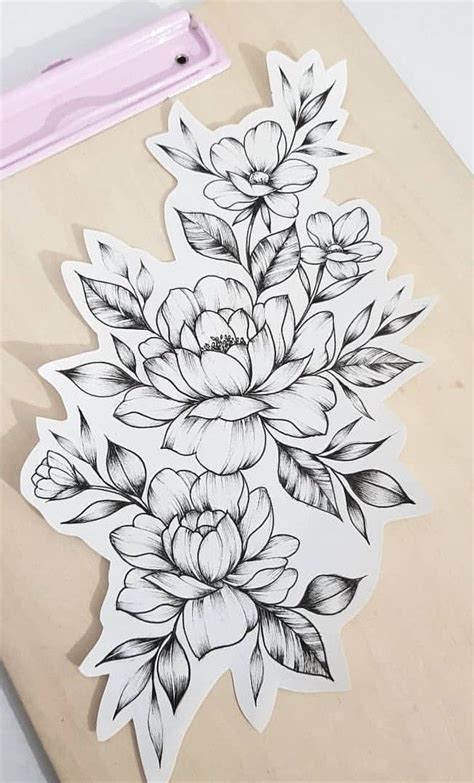 Flower thigh tattoo stencil. Rose Rose tattoos symbolize love and can look like jewelry against a black background. Family Floral Cuff Combine each family member's birth flower into a floral cuff design to show love and strength. Heart-Shaped Flower Heart-shaped flower Tattoos on the thigh are a beautiful way to express love. Quote 