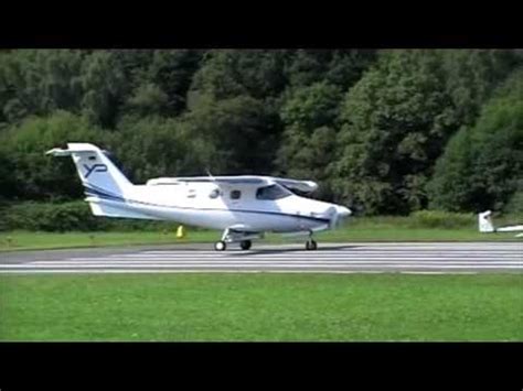 Flug einer Extra 400 - YouTube