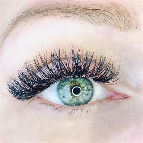 Flutter lashes. Flutter Lash Bar offers a luxurious experience where clients can enhance their natural beauty with expertly applied eyelash extensions. 