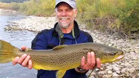 Fly Fishing Trout Montana Lakes - YouTube