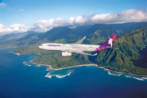 Flying to maui hawaii. There are three commercial airlines that offer inter-island flights in Hawaii: 1. Hawaiian Airlines: The largest operator of flights to and from Hawaii, Hawaiian Airlines has the inter-island routes covered. On Hawaiian Airlines, you can find direct flights between Oahu, Kauai, Maui, and the Big Island. 