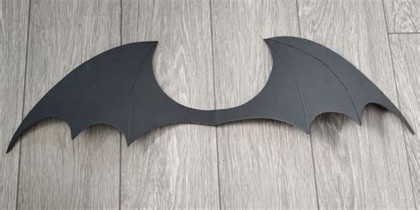 Foam bat wings tutorial and pattern Alice in Cosplayland Flying