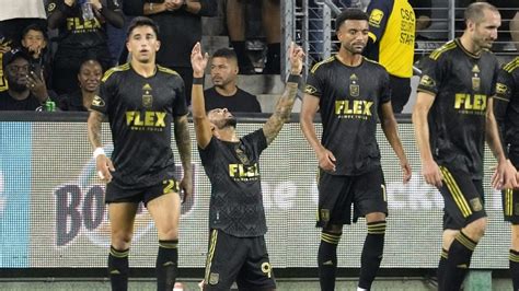 Folly at fullback costs Minnesota United in 5-1 loss to Los Angeles FC