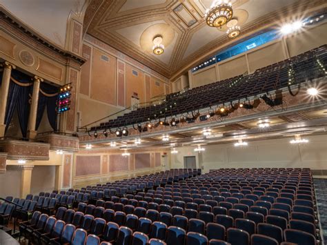 Folly theater kansas city. Oct 13, 2023 · Hilary Hahn, violin. Friday, October 13, 2023. 7:00 PM9:00 PM19:0021:00. Folly Theater300 West 12th StreetKansas City, MO, 64105United States(map) Google CalendarICS. View the printed program HERE. Three-time Grammy® Award-winning violinist, Hilary Hahn, melds expressive musicality and technical expertise with a diverse repertoire guided by ... 