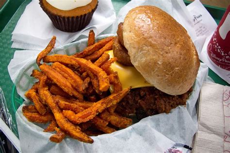 Food canton ohio. Downtown Canton Dining. Enjoy fine dining, classic diners, and sports bars in downtown. Whether you want a burger and fries, pizza and wings, or surf and turf, enjoy some of the best food around in downtown … 