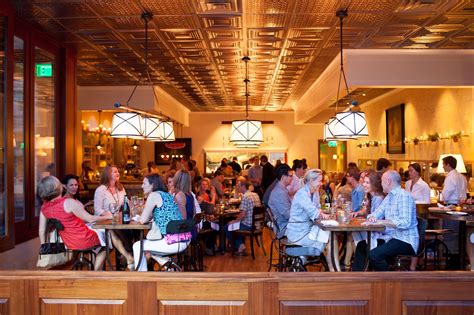 There are a variety of restaurants throughout the city of Charlottesville, whether you’re looking for Southern comfort food, your favorite foreign dish, or even something new to try. If you’re looking for somewhere to grab a bite to eat, here are 17 of the best restaurants in Charlottesville, VA. Hamilton’s at First & Main. 