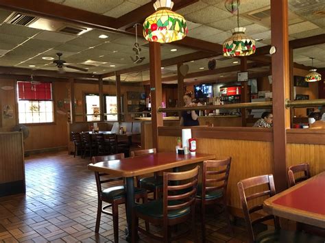 Food in pine bluff arkansas. Best Dining in Pine Bluff, Arkansas: See 993 Tripadvisor traveler reviews of 92 Pine Bluff restaurants and search by cuisine, price, location, and more. 