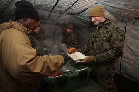 Food in the Field: Living chow to chow > Marine Corps Air Station ...