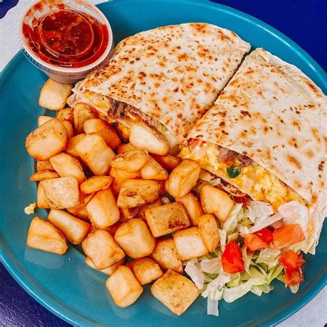 Food las cruces. Paisano Cafe Restaurant offers Las Cruces the best in Fine Dining with meals ranging from Mexican Food, Vegetarian, Vegetarian, and seafood. 