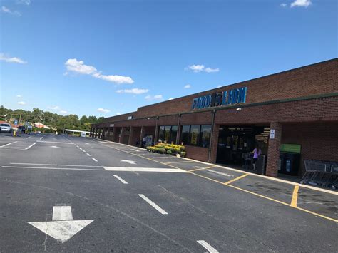 Address: USA-GA-Hawkinsville-42 Surrey Plaza Store Code: Store 02831 GROCERY (7237763) Food Lion has been providing an easy, fresh and affordable shopping experience to the communities we serve since 1957. Today, our 82,000 associates serve more than 10 million customers a week across 10 Southeastern and Mid-Atlantic states. PRIMARY PURPOSE. 