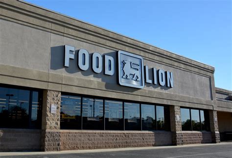 Food Lion Grocery Store. of. Elizabethtown. Open Now Closes at 10:00 PM. 1202 W Broad St. Elizabethtown, NC 28337. (910) 862-4791. Get Directions. View Weekly Specials.. 