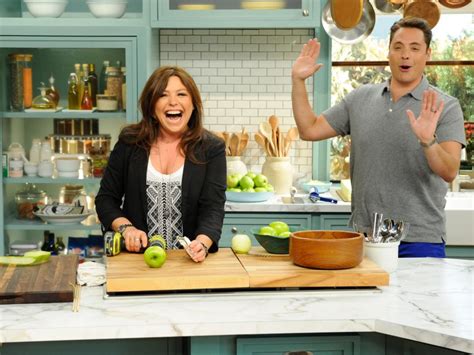 Food network cooking shows. This is a list of the shows on Food Network; current, cancelled and announced. 3 Days to Open with Bobby Flay – hosted by Bobby Flay 5 Ingredient Fix – hosted by Claire Robinson $24 in 24 - hosted by Jeff Mauro 24 Hour Restaurant Battle - hosted by Scott Conant 30 Minute Meals – hosted by Rachael Ray $40 a Day – hosted by Rachael Ray Aarti Party - hosted by Aarti Sequeira Ace of Cakes ... 