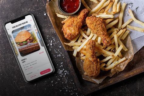Have your favorite Toronto restaurant food delivered to your door with Uber Eats. Whether you want to order breakfast, lunch, dinner, or a snack, Uber Eats makes it easy to discover new and nearby places to eat in Toronto. Browse tons of food delivery options, place your order, and track it by the minute.