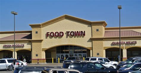 Average salary for Food Town Stocker in Pearland: $14. Based on 86 salaries posted anonymously by Food Town Stocker employees in Pearland.. 