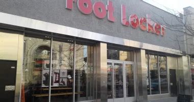 Foot locker in knickerbocker brooklyn. 3 reviews of Foot Locker "Foot locker is always great, great selection of shoes. Not gonna lie this is the best foot locker I've been to" 