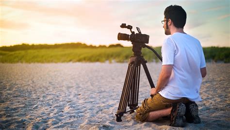 Footages. Save 20% on iStock. Download free stock video footage and B-Roll with 4k and HD clips available. Click here to download royalty-free licensing videos from Videvo today. 