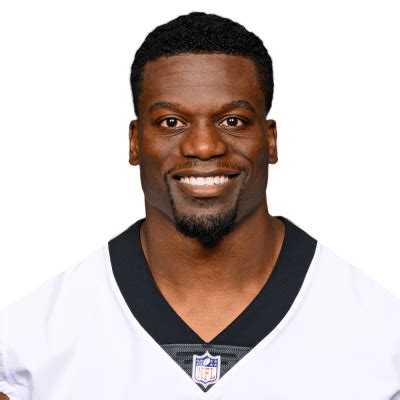 Football player benjamin watson. Benjamin Watson. Benjamin Watson scored a 48 as well before becoming an NFL player. He went on to play 205 games, registering 547 catches, 6058 yards and 44 touchdowns. 