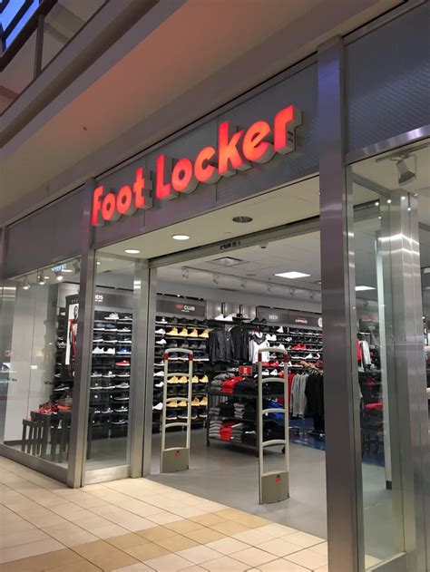 Footlockrr. Valid online and at any Foot Locker Inc. brand. BUY EMAIL GIFT CARD. Rewards Program. Get free shipping, rewards, and more with FLX. FLX Details. Mobile App. 