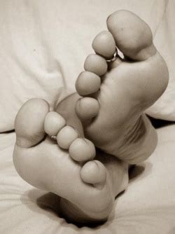 Rachel Griffiths Threesome in Six Feet Under. . Footsex