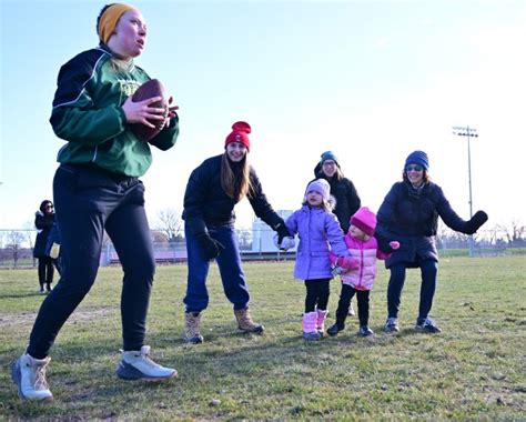 For 90th consecutive Thanksgiving, St. Paul family plays football together for ‘a good time’