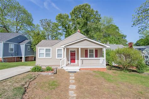 For rent in greenville. Check out Rentals.com's cheap rental houses in Greenville. You can use our price filters to find rental houses under $700 , under $900 , under $1100 , under $1300 , under $1500 , under $2000 🏠 How big of a rental house can I afford? 