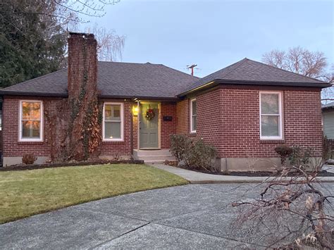 For rent in yakima. 3 Four-Bedroom Homes. New! Apply to multiple properties within minutes. Find out how. 420 S 25th Ave. Yakima, WA 98902. House for Rent. $3,050 /mo. 5 Beds, 2 Baths. 