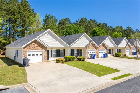For rent newnan ga. Apply. Move-in Date. Square feet. Lot size. Year built. Basement. Has basement. Number of stories. Single-story only. Tours. Must have 3D Tour. Pets. Allows large dogs. Allows … 