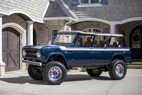 Ford bronco 4 door. Height, Overall (in.) 73. Doors & Windows. Rear Defrost (Optional) Power Windows. Exterior Features. Pickup Bed Tonneau Cover (Optional) Convertible Hardtop (Optional) Convertible Soft Top. 