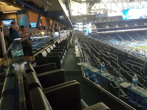Ford field club seats. Fans will enjoy sideline views, comfortable seating and access to one of the stadium's upscale premium spaces. 200 Level Club Seats The 200 Level at Ford Field is sometimes referred to as the Club Level. But only about half of the 200s sections are true club seats. These include 200-214 on the South side and 227-234 on the North side. 