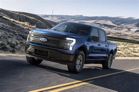 Ford lightning extended range. Afterall, our Lightning is equipped with the larger 131-kWh extended-range battery and max tow package, which gives it an impressive tow rating of 10,000 pounds. ... MotorTrend's 2022 Ford F-150 ... 