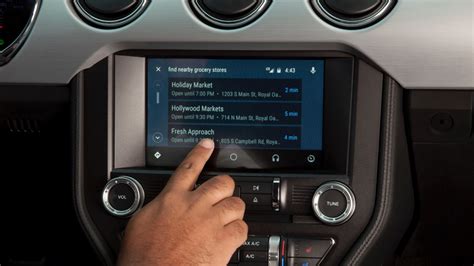 AppLink® requires any compatible apps to be installed and running on a capable smartphone while connected to Ford SYNC®3. To ensure a safe and distraction-free drive, some features may be locked out while the vehicle is in gear. What Apps Are Available on SYNC®3 AppLink®?. 