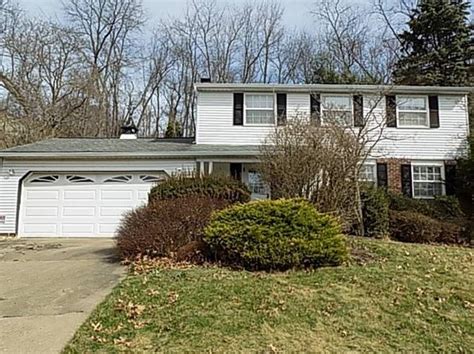 Foreclosures in pa. Browse 1205 foreclosure homes in Pittsburgh, PA, current as of April 2024 on HousingList. Listings include REO, Fannie Mae/Freddie Mac, pre-foreclosures and more. Pittsburgh, PA Foreclosures & Foreclosed Homes For Sale 
