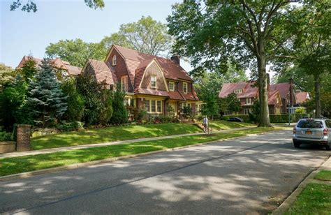 Forest hills gardens queens. Things To Know About Forest hills gardens queens. 