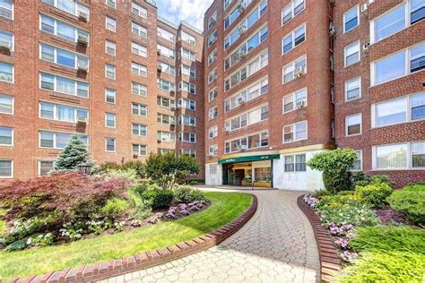 Forest hills queens ny 11375. 10460 Queens Blvd #4L, Forest Hills, NY 11375 is an apartment unit listed for rent at $3,500 /mo. The 841 Square Feet unit is a 1 bed, 1 bath apartment unit. View more property details, sales history, and Zestimate data on Zillow. 