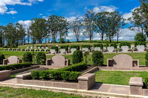 Forest lawn memorial gardens photos. .  <a href=https://jun-ravil.xpager...