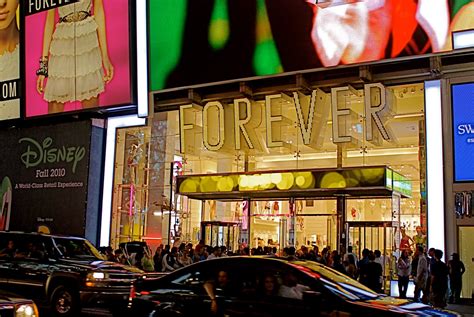 Forever 21 times square. Specialties: Welcome to the Forever 21 Yorktown Center store in Lombard, IL - safe, clean and full of the latest clothing and accessories for women, men and girls. Offering jeans, tops, jackets, shorts, shoes and swimwear, we are committed to providing trends and styles inclusive to all. We want you to have fun, to express yourself, and to be... well, you! Visit … 