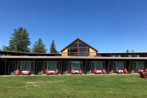 This motel is an 8-minute walk to Enchanted Forest Water Safari, 2.7 miles from McCauley Mountain Ski Center and 4.7 miles from fishing, canoeing and kayaking.. 