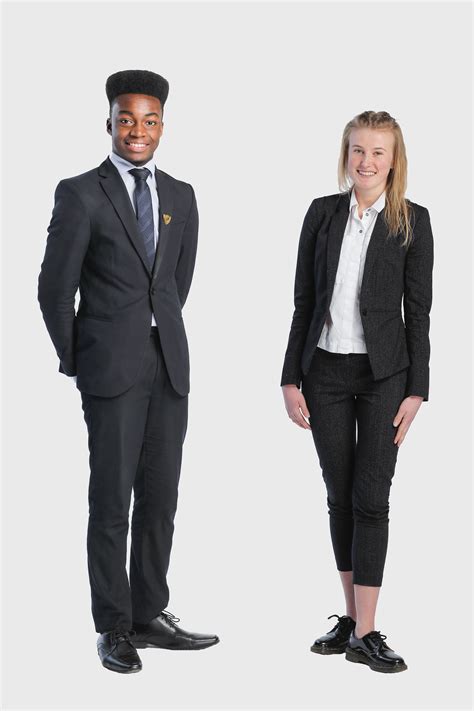 The following is a guide on how to dress in business casual attire. Best rule of thumb is always to ask the employer to clarify their definition. Well pressed dress pants in a dark color. Avoid pants that are too tight, too baggy, or are not the appropriate length. Well pressed collared dress shirt or blouse.. 