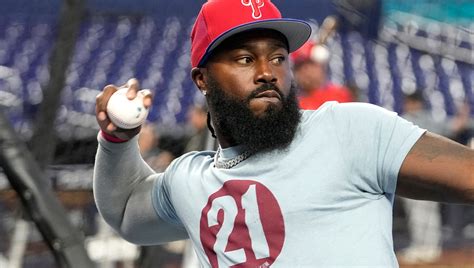 Former 2-time All-Star Josh Harrison signs minor league deal with AL West-leading Texas Rangers
