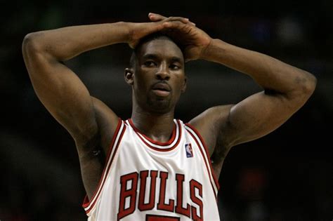 Former Chicago Bull Ben Gordon arrested on weapons charge