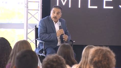Former NASA astronaut inspires Mater Brickell Academy students during school event