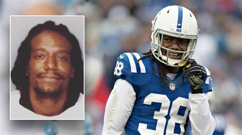 Former NFL player Sergio Brown pleads not guilty to murder of his mother in Maywood