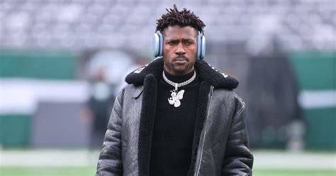 Former NFL wide receiver Antonio Brown arrested over missed child support payments: reports
