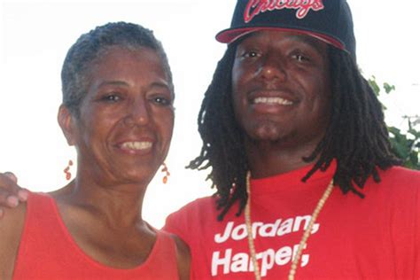 Former Pats player Sergio Brown is missing and his mother has been found dead near a creek in a Chicago suburb