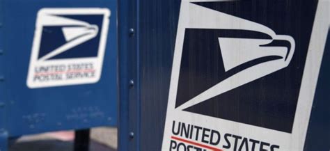 Former St. Louis postal worker accused of depositing checks from stolen mail