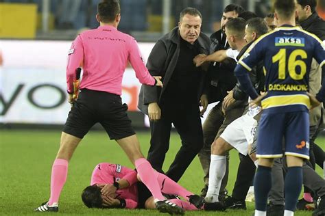 Former Turkish club president released on bail after punching referee at top league game