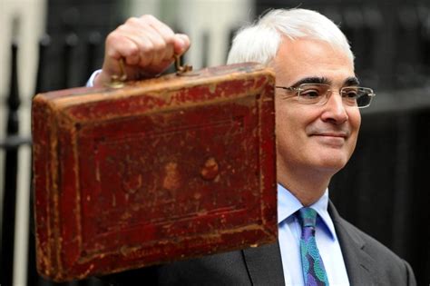 Former UK Treasury chief Alistair Darling, who steered nation through a credit crunch, has died